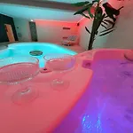 Le Beverly Moon - Private Pool & 別荘
