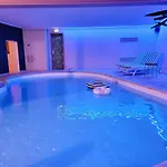 Le Beverly Moon - Private Pool &