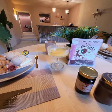 Dom wakacyjny Le Beverly Moon - Private Pool & Dinant